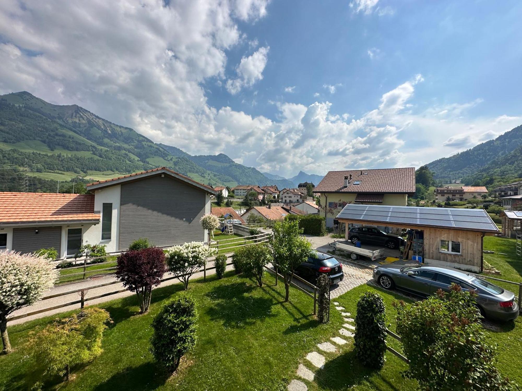 Gruyere Alpes Appartement 3 Chambres Bbq Parking Neirivue Luaran gambar
